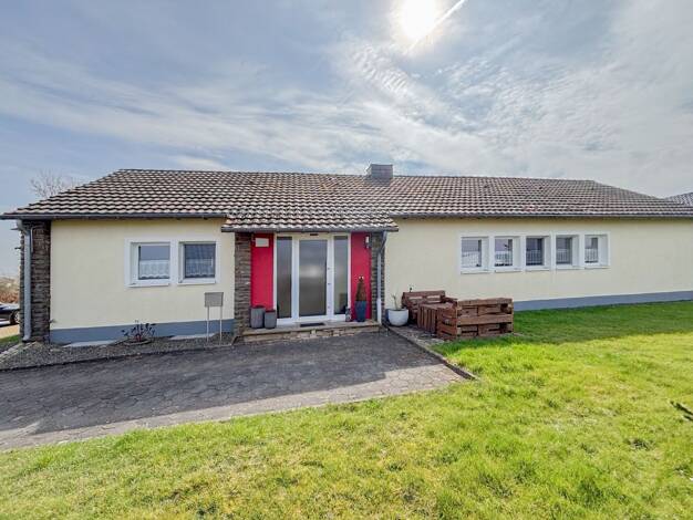 Bungalow zum Kauf 299.000 € 6 Zimmer 146 m² 1.500 m² Grundstück Ripsdorf Blankenheim 53945