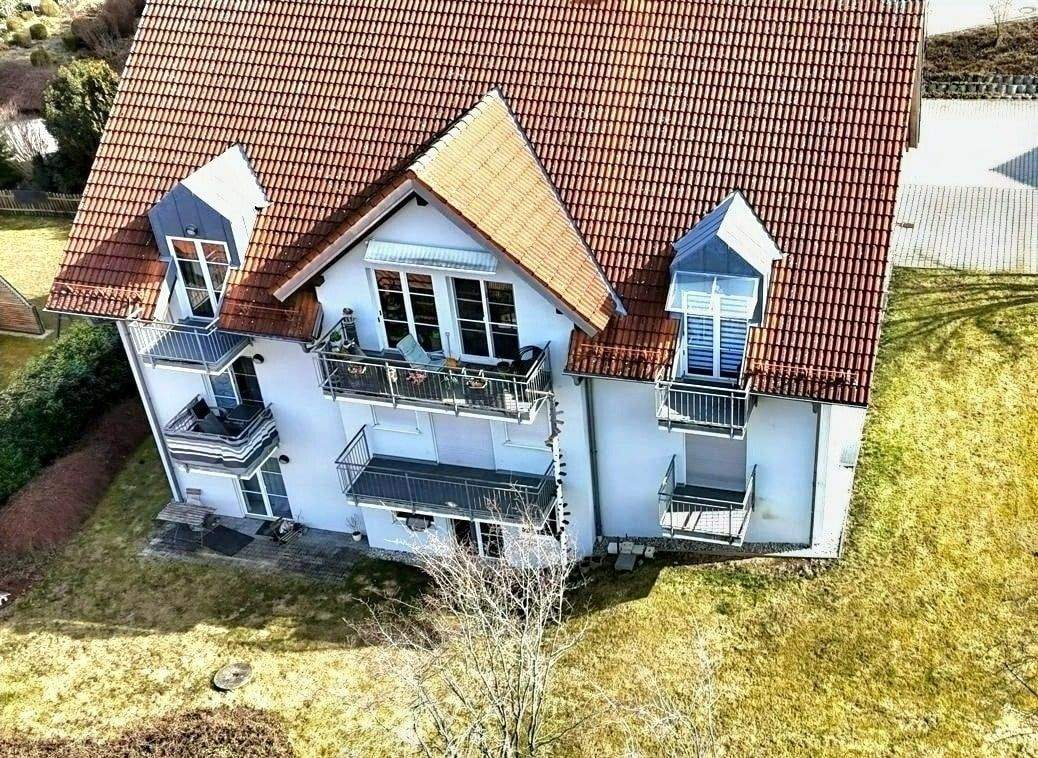 Immobilie in Falkenstein - "Attraktive 2-Zimmer-Eigentumswohnung mit Balkon,  Garten und Stellplatz . - Bild 2