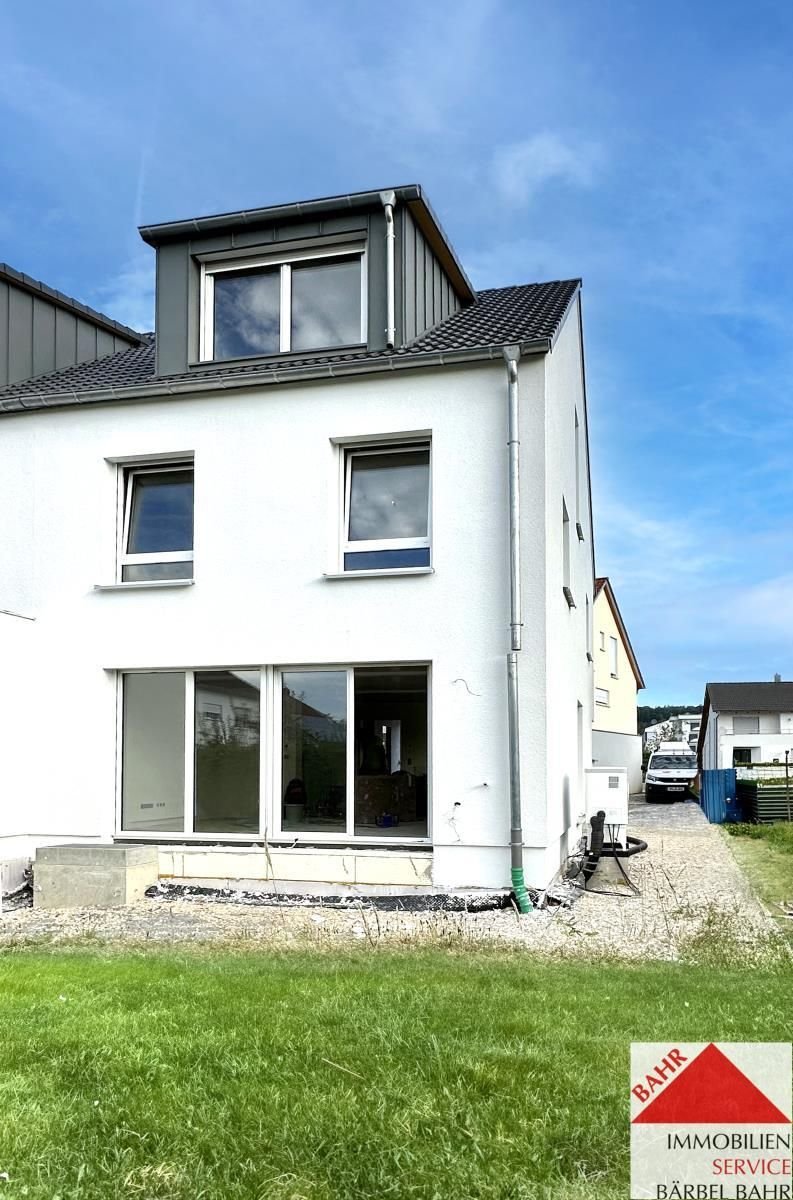 Doppelhaushälfte zum Kauf 865.000 € 5,5 Zimmer 166,8 m²<br/>Wohnfläche 276 m²<br/>Grundstück Schönaich Schönaich 71101