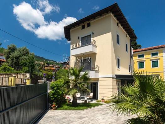 Haus zum Kauf 2.900.000 € 5 Zimmer 216 m² Opatija Opatija
