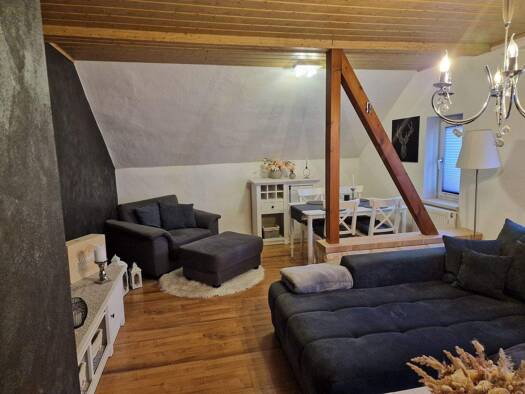 Mehrfamilienhaus zum Kauf 180.000 € 10 Zimmer 250 m² 700 m² Grundstück Hohndorf 09394