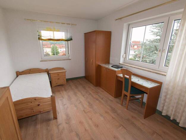 Wohnung zur Miete 350 € 1 Zimmer 20 m² 1. Geschoss frei ab sofort Schleusinger Straße 1 Rodach Bad Rodach 96476