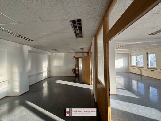 Büro zur Miete 10,50 € 4 Zimmer Wiener Neudorf 2351