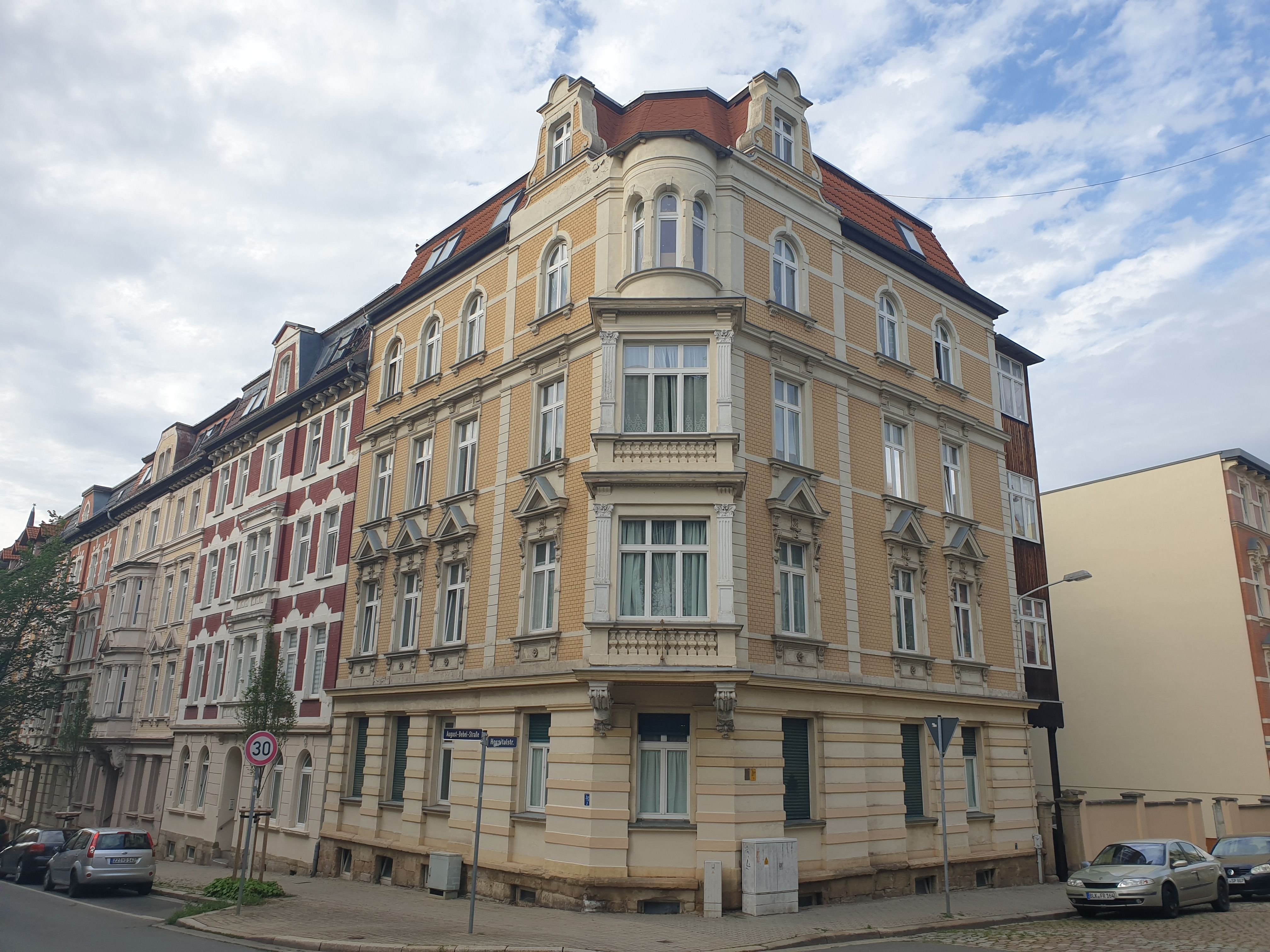 Wohnung zur Miete 645 € 5 Zimmer 107,5 m²<br/>Wohnfläche ab sofort<br/>Verfügbarkeit Hospitalstr. 26 Zeitz Zeitz 06712