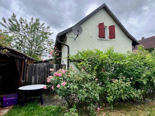 Einfamilienhaus zur Miete 1.000 € 3,5 Zimmer 98 m² 250 m² Grundstück frei ab 01.08.2026 Luhe Luhe-Wildenau 92706
