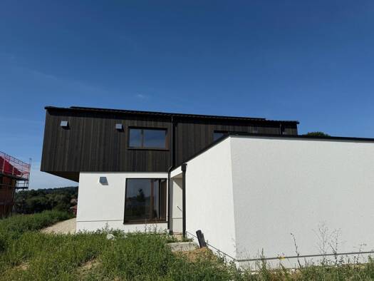 Doppelhaushälfte zur Miete 1.875 € 5 Zimmer 153,3 m² 397 m² Grundstück frei ab 01.10.2025 Ehekirchen 86676