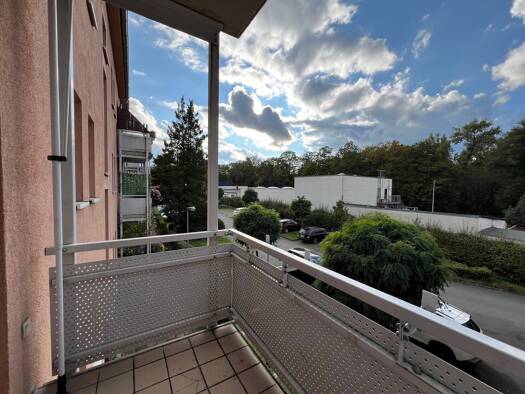 Wohnung zur Miete 330 € 3 Zimmer 58,9 m² 2. Geschoss Grenzgraben 34 Bernsdorf Bernsdorf 09126