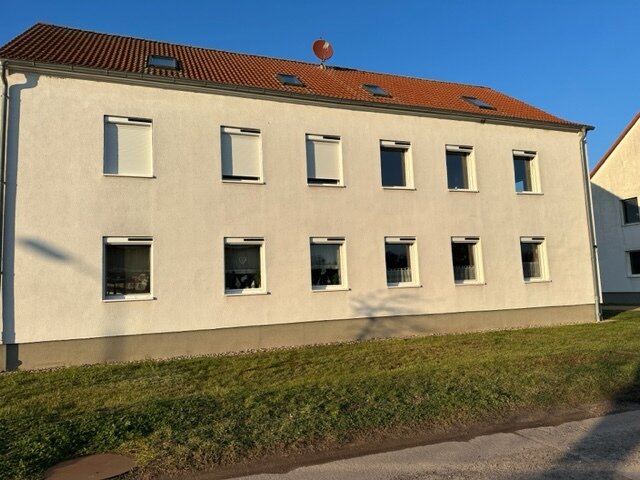 Wohnung zur Miete 390 € 3 Zimmer 60 m²<br/>Wohnfläche 2.<br/>Geschoss ab sofort<br/>Verfügbarkeit Wiesenweg 8 Goldbeck Goldbeck 39596