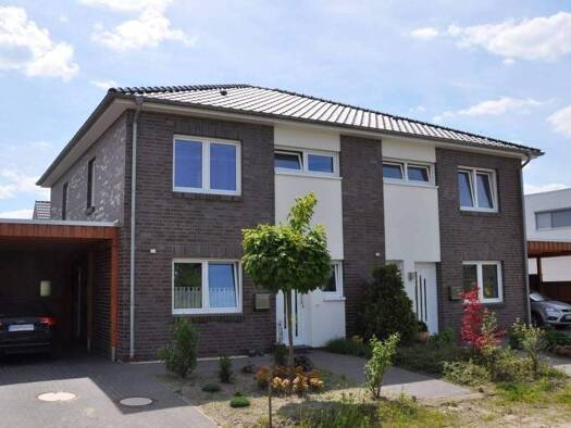 Doppelhaushälfte zum Kauf 351.600 € 4 Zimmer 121 m² 379 m² Grundstück Augustfehn I Apen / Augustfehn 26689