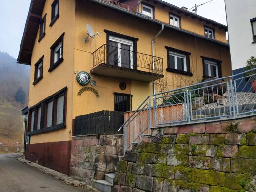 Immobilie zum Kauf 250.000 € 4 Zimmer 252 m² 155 m² Grundstück frei ab sofort Alte Landstraße 4 Gausbach Forbach 76596