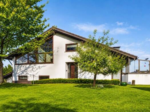 Einfamilienhaus zum Kauf 575.000 € 5,5 Zimmer 195 m² 1.121 m² Grundstück Waldmössingen Schramberg 78713