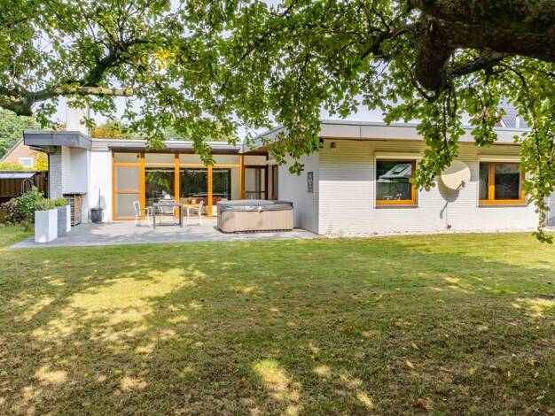 Haus zum Kauf 330.000 € 4 Zimmer 165 m² 1.318 m² Grundstück Eddelak 25715