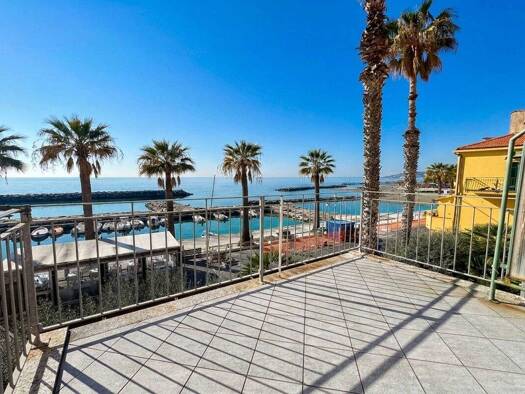 Villa zum Kauf 690.000 € 3 Zimmer Riva Ligure 18015