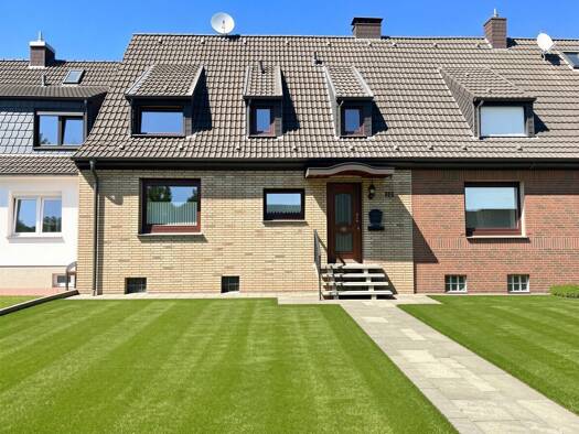 Einfamilienhaus zum Kauf 235.000 € 4 Zimmer 138,6 m² 372 m² Grundstück frei ab sofort Osterfeld-West Oberhausen 46117