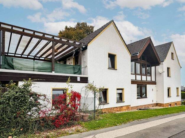 Sonstiges zum Kauf als Kapitalanlage geeignet 479.000 € 7 Zimmer 285 m² 1.397,2 m² Grundstück Holzheim Mechernich 53894