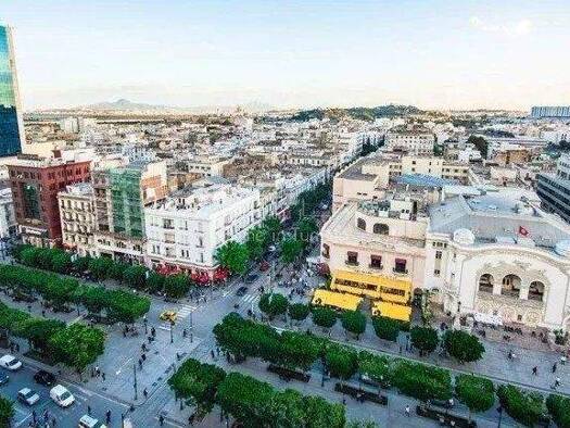 Büro zum Kauf 53.728.336 € Tunis