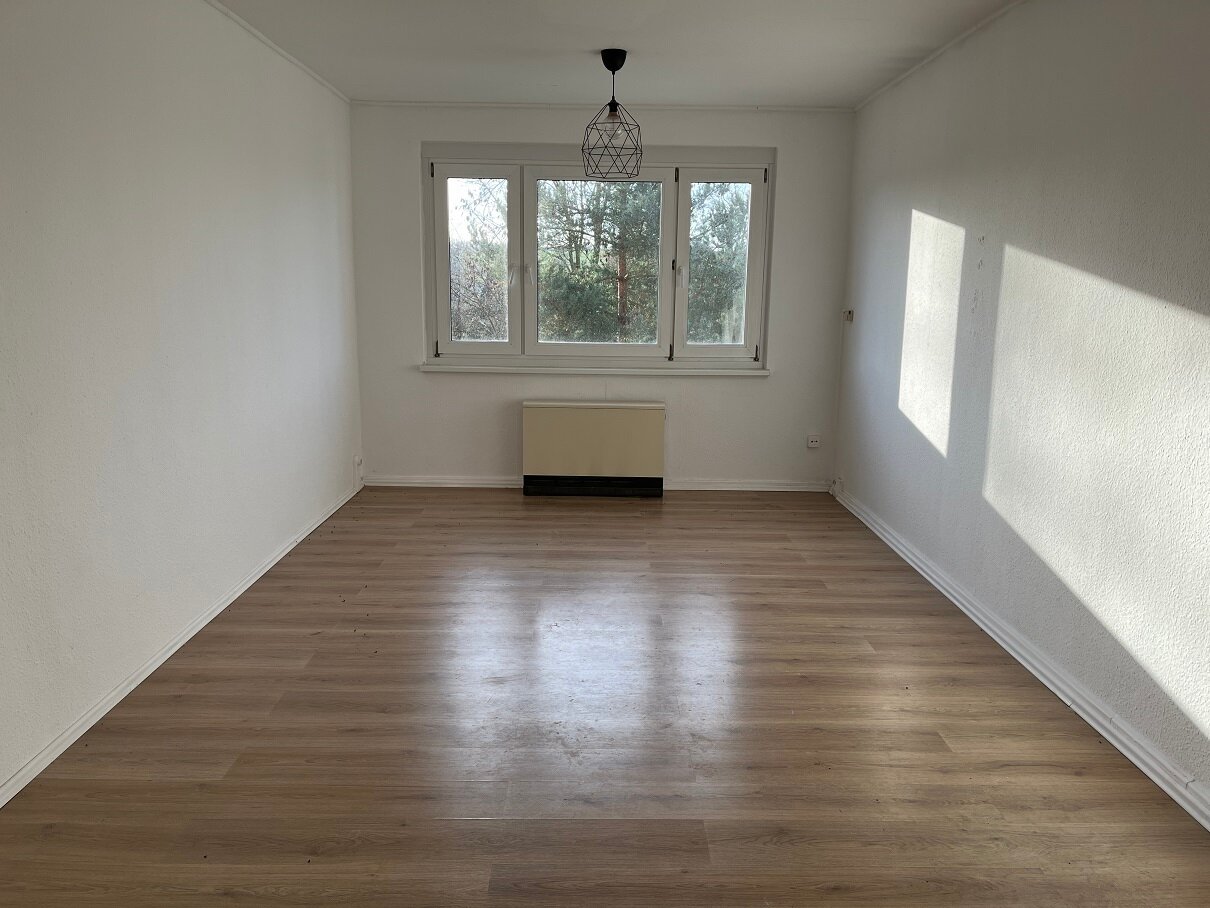 Wohnung zur Miete 339 € 3 Zimmer 61,7 m²<br/>Wohnfläche 2.<br/>Geschoss ab sofort<br/>Verfügbarkeit Niedergräfenhain Geithain 04643