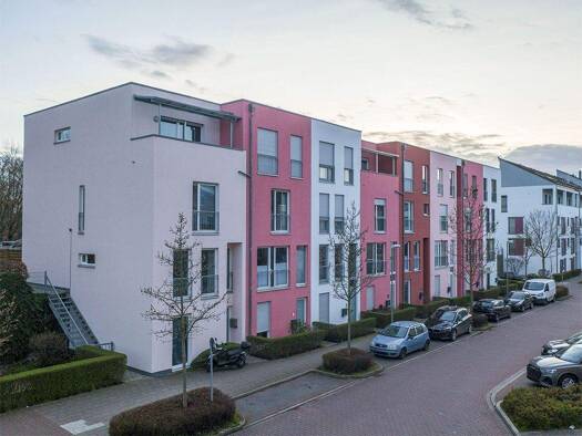 Reihenmittelhaus zum Kauf 669.000 € 5 Zimmer 159 m² 1.856 m² Grundstück Furth-Süd Neuss 41462