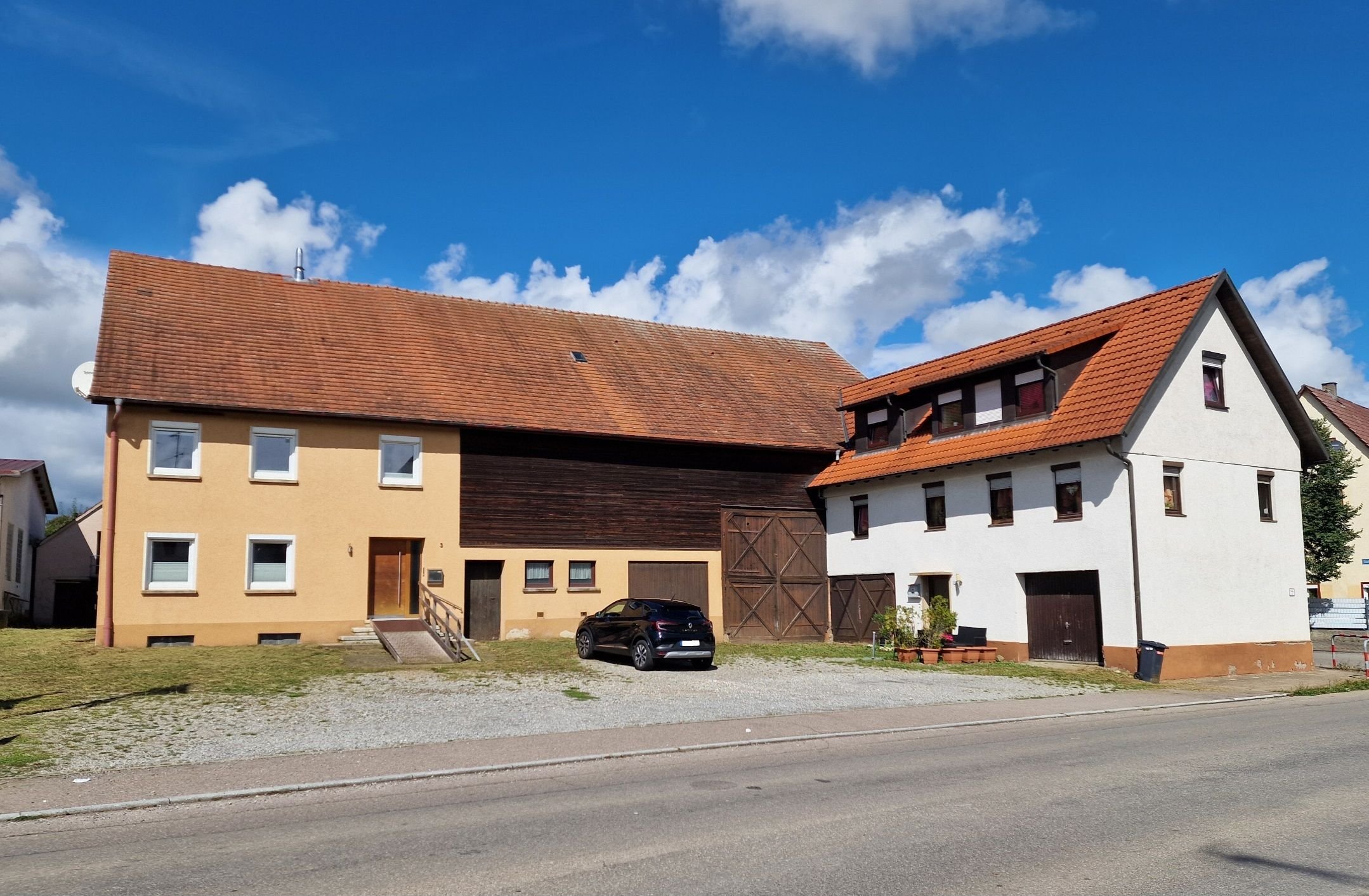 Einfamilienhaus zum Kauf 548.000 € 9 Zimmer 294 m²<br/>Wohnfläche 1.766 m²<br/>Grundstück ab sofort<br/>Verfügbarkeit Kastellstraße 3 Ennetach Mengen 88512