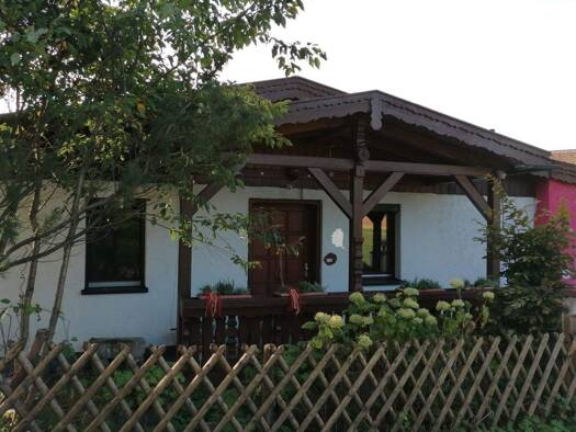 Bungalow zum Kauf 278.000 € 3 Zimmer 131 m² 637 m² Grundstück frei ab sofort Prühl Oberscheinfeld 91483