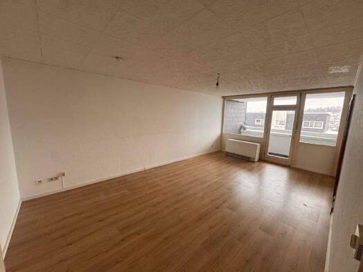 Wohnung zur Miete 335 € 2 Zimmer 50 m² 3. Geschoss frei ab sofort Bernberg Gummersbach 51647