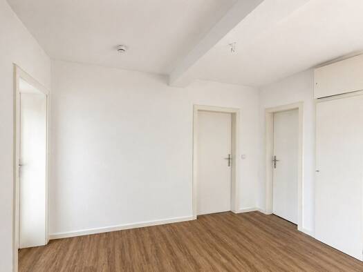 Wohnung zur Miete 750 € 3 Zimmer 88 m² 3. Geschoss frei ab sofort Cracau Krefeld 47799