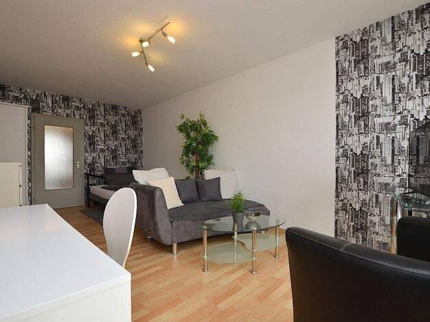 Wohnung zur Miete Wohnen auf Zeit 795 € 1 Zimmer 42 m² frei ab sofort Bergl Schweinfurt 97424