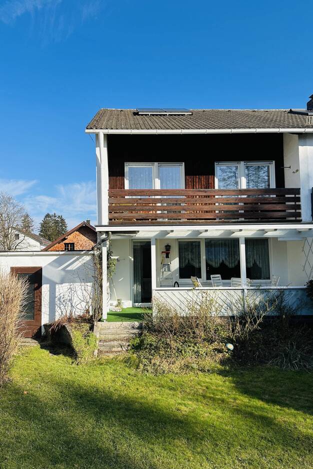 Doppelhaushälfte zum Kauf 775.000 € 5,5 Zimmer 125 m² 369 m² Grundstück Gröbenzell 82194
