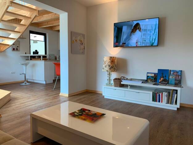 Wohnung zur Miete 740 € 2 Zimmer 75 m² Eibelstadt 97246