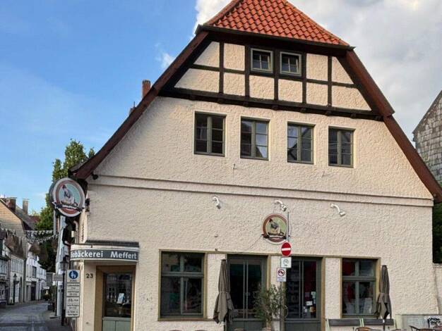 Haus zum Kauf 799.000 € 15 Zimmer 105 m² 220 m² Grundstück Innenstadt Detmold 32756