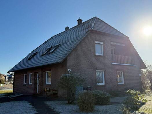 Mehrfamilienhaus zum Kauf als Kapitalanlage geeignet 495.000 € 205 m² 1.039 m² Grundstück Bleckede 21354