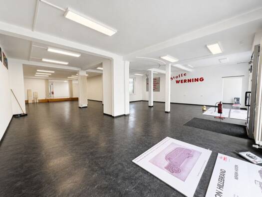 Laden zur Miete 1.990 € 3 Zimmer 190 m² Verkaufsfläche Neheim-Hüsten Arnsberg 59755