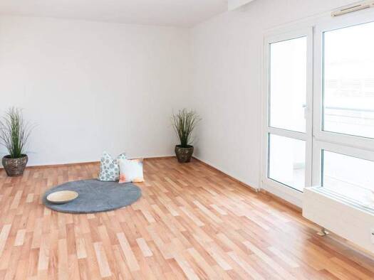Wohnung zur Miete 370 € 2 Zimmer 57,1 m² 4. Geschoss frei ab 16.06.2026 Stollberger Str. 41 Kapellenberg Chemnitz 09119