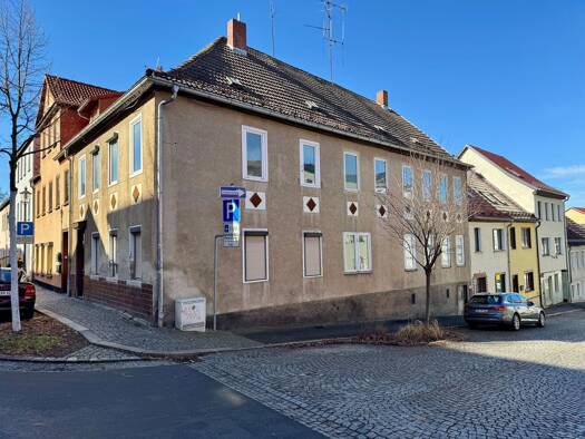 Mehrfamilienhaus zum Kauf provisionsfrei 49.990 € 10 Zimmer 300 m² 150 m² Grundstück frei ab sofort Pößneck,Stadt Pößneck 07381