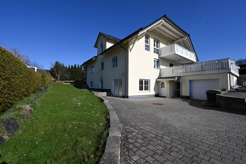 Wohnung zur Miete 900 € 3 Zimmer 103,6 m² EG frei ab sofort Eckelshausen Biedenkopf 35216