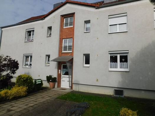 Wohnung zum Kauf 79.000 € 3 Zimmer 70 m² 2. Geschoss frei ab sofort Oschersleben 39387