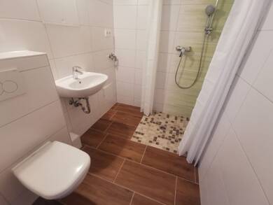 Wohnung zur Miete 183 € 1 Zimmer 36,2 m² 9. Geschoss frei ab sofort Bruno-Brause-Straße 3 Lusan Gera 07549