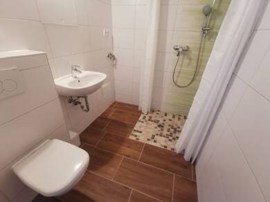 Wohnung zur Miete 183 € 1 Zimmer 36,2 m² 9. Geschoss frei ab sofort Bruno-Brause-Straße 3 Lusan - Brüte 2 Gera 07549
