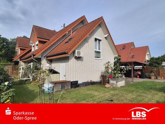 Doppelhaushälfte zum Kauf 299.000 € 5 Zimmer 117 m² 386 m² Grundstück Spreeau Grünheide (Mark) 15537