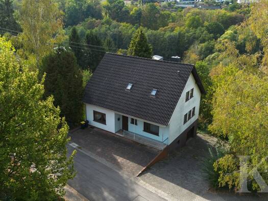 Einfamilienhaus zum Kauf 180.000 € 6 Zimmer 160,6 m² 1.181 m² Grundstück Dirmingen Eppelborn 66571