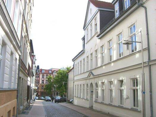 Studio zur Miete 370 € 1 Zimmer 37 m² frei ab 01.04.2026 Schelfstadt Schwerin 19055