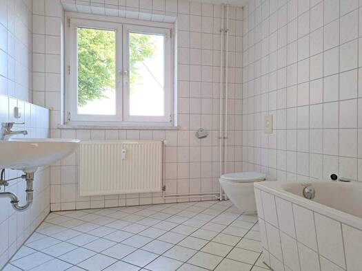 Wohnung zur Miete 360 € 2 Zimmer 59,9 m² EG Große Diesdorfer Str. 68b Stadtfeld West Magdeburg 39110