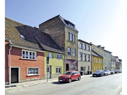 Mehrfamilienhaus zum Kauf provisionsfrei als Kapitalanlage geeignet 89.000 € 12 Zimmer 245 m² 110 m² Grundstück Michaelisstraße 28 Naumburg Naumburg (Saale) 06618