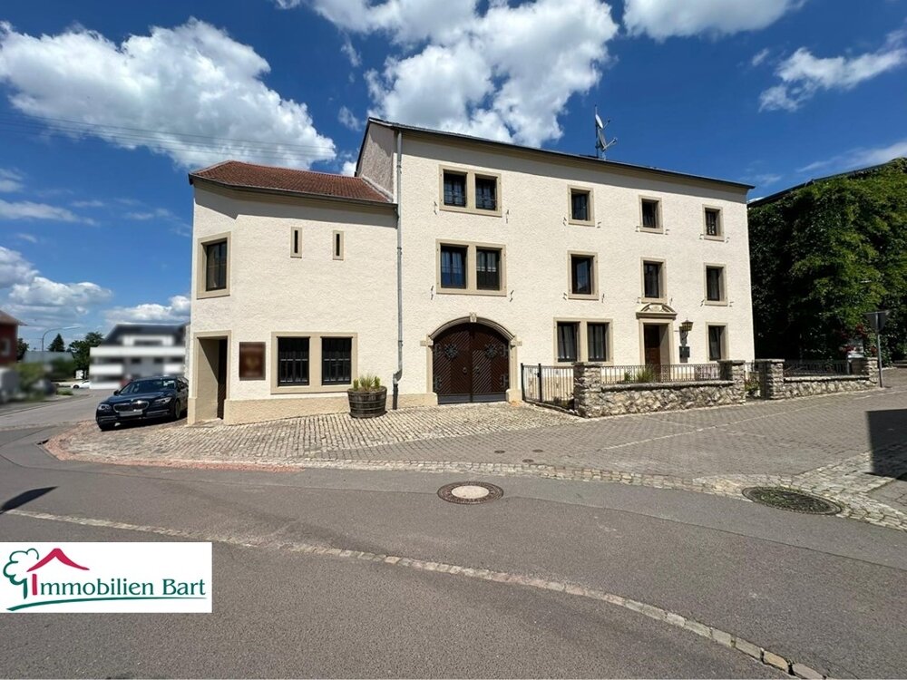 Mehrfamilienhaus zum Kauf 480.000 € 11 Zimmer 241 m²<br/>Wohnfläche 474 m²<br/>Grundstück Nennig Perl / Nennig 66706