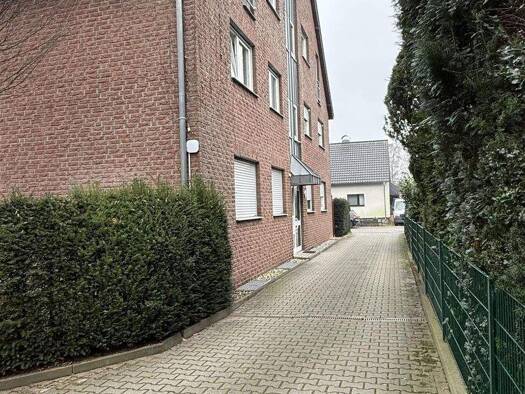 Wohnung zum Kauf 249.900 € 3 Zimmer 90,2 m² frei ab 01.10.2026 Eppinghoven Dinslaken 46535