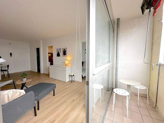 Wohnung zur Miete 1.050 € 2 Zimmer 38 m² 15. Geschoss frei ab sofort Raimundstraße 100 Dornbusch Frankfurt am Main 60320