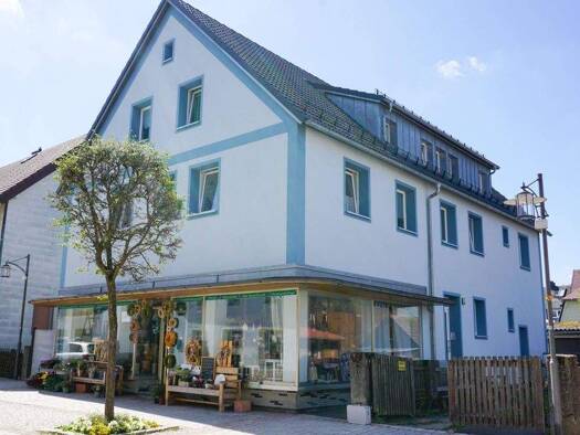 Haus zum Kauf 392.000 € 209,1 m² 455 m² Grundstück Bischofsgrün 95493