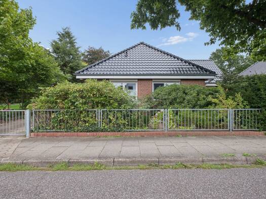 Einfamilienhaus zum Kauf 569.000 € 5 Zimmer 128,2 m² 687 m² Grundstück Wedel 22880