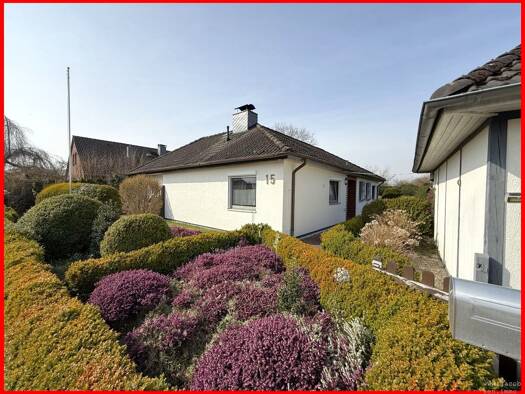 Bungalow zum Kauf 220.000 € 4 Zimmer 122,3 m² 835 m² Grundstück Jübek / Friedrichsau 24855