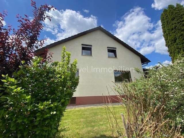 Immobilie in Niederwinkling - Super Preis und sofort frei! Großes, teilrenoviertes ZFH mit gr. Garage, Garten, Erbpacht-Grundstück - Bild 3